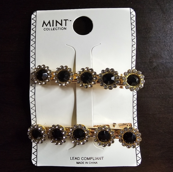 Mint Accessories - Mint Collection Black and Gold Hair Clips NWOT